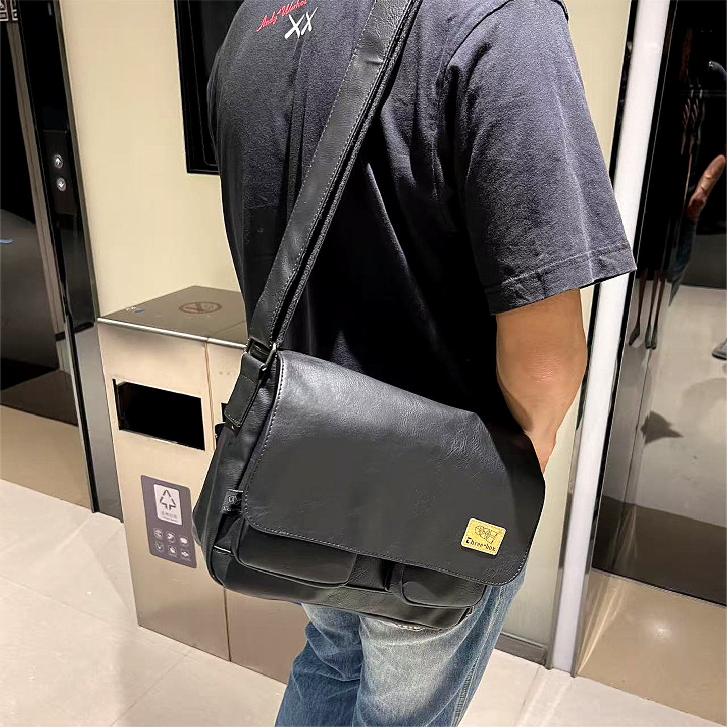 日韩青年单肩包复古邮差包潮牌男士斜挎包休闲横款翻盖多口袋背包,淘宝优惠券,粉丝福利购,淘宝优惠卷