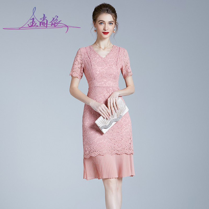 平常可穿妈妈蕾丝连衣裙2024夏短袖高贵婆婆婚宴装蕾丝拼接百褶裙