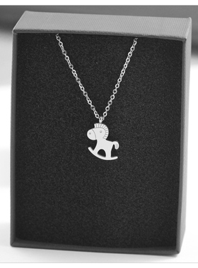 浪漫木马项链女轻奢小众设计感高级锁骨链女颈链2026新款爆款礼物