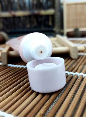 羽西白芍净萃悦白盈透乳霜