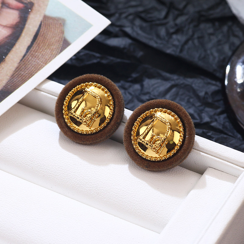 圆形丝绒秋冬耳环2026新款爆款高级感轻奢小众纽扣耳钉复古耳饰,淘宝优惠券,粉丝福利购,淘宝优惠卷