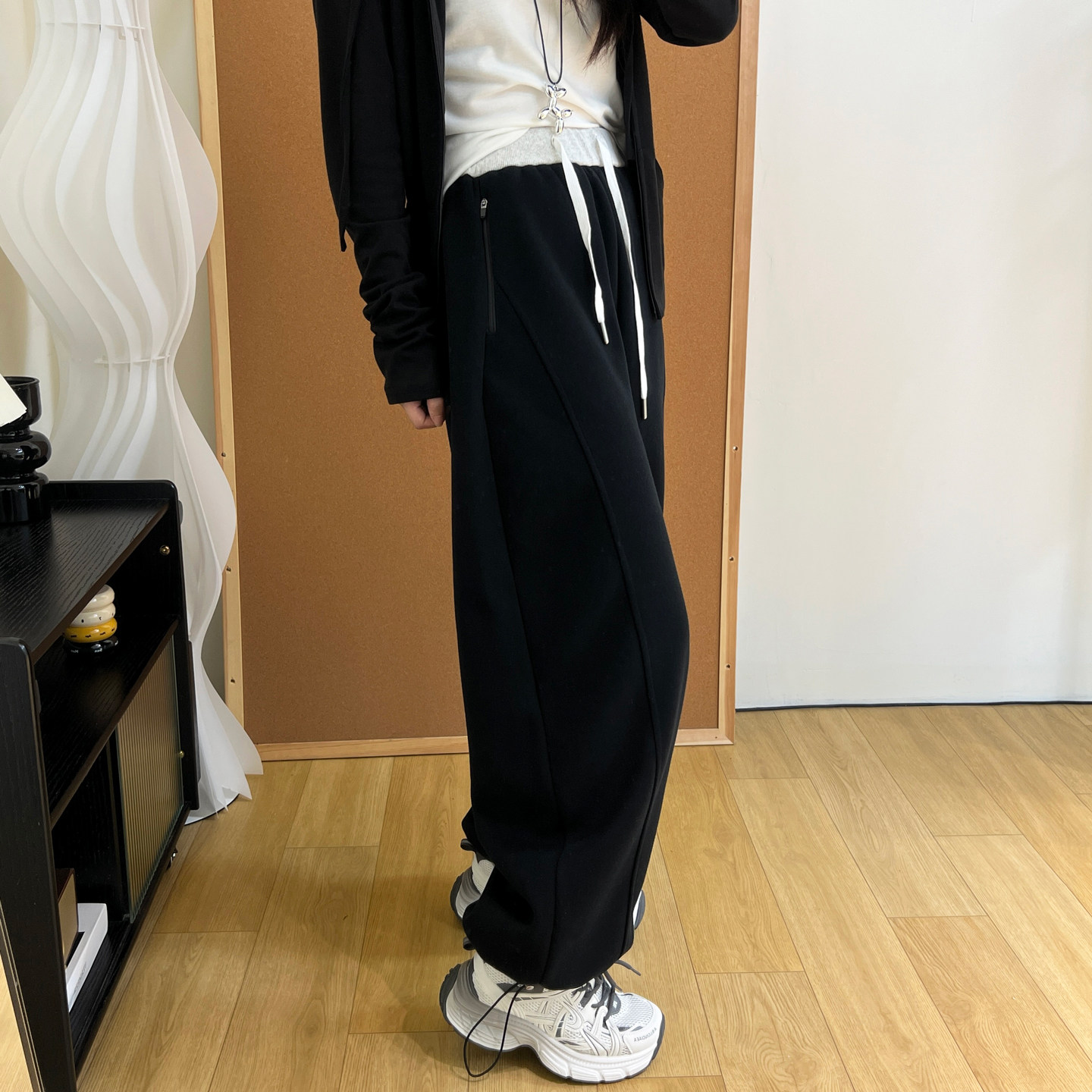 侧拉链口袋灰色加绒卫裤女秋冬加厚宽松显瘦阔腿抽绳束脚运动裤子,淘宝优惠券,粉丝福利购,淘宝优惠卷