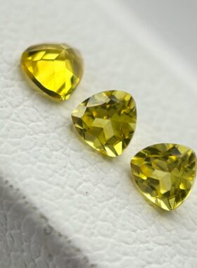 实验室培育彩宝刚玉裸石3x3mm肥三角培育蓝宝石组合蜡镶首饰裸石