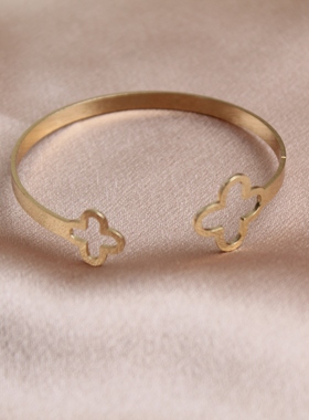 日韩时尚简约镂空四叶草项链