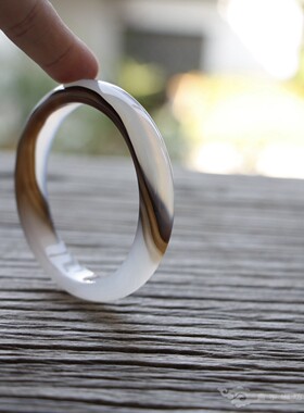 青禾淑坊古典玛瑙手镯