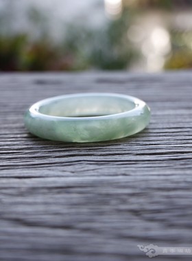 『青禾淑坊』天然绿色系岫玉手镯 {明朝挂帆席} 国风古典玉镯56MM