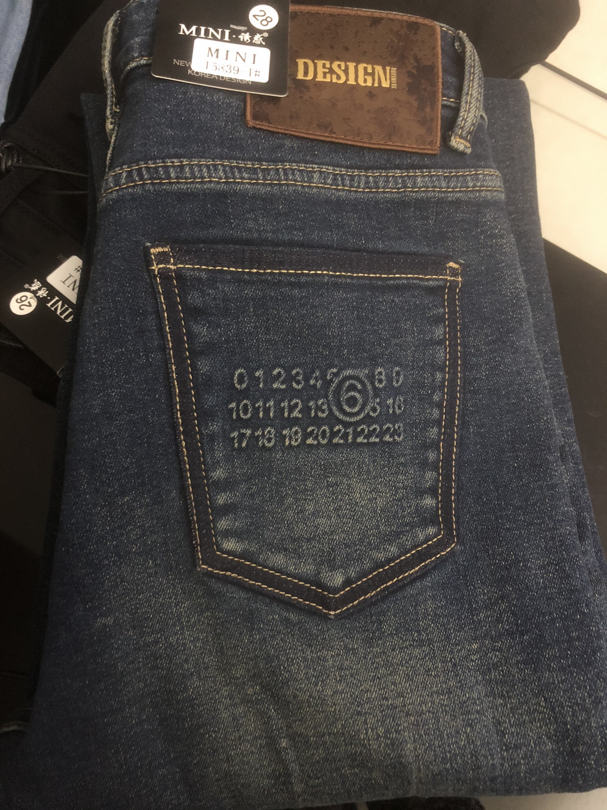 加绒2023 MINI JEANS 16839牛仔裤女冬装新款 深蓝磨白大直筒长裤