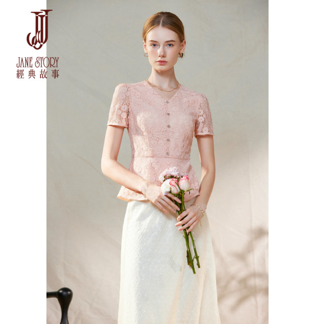 ເສື້ອຍືດຄໍ V-neck ສີບົວ lace top