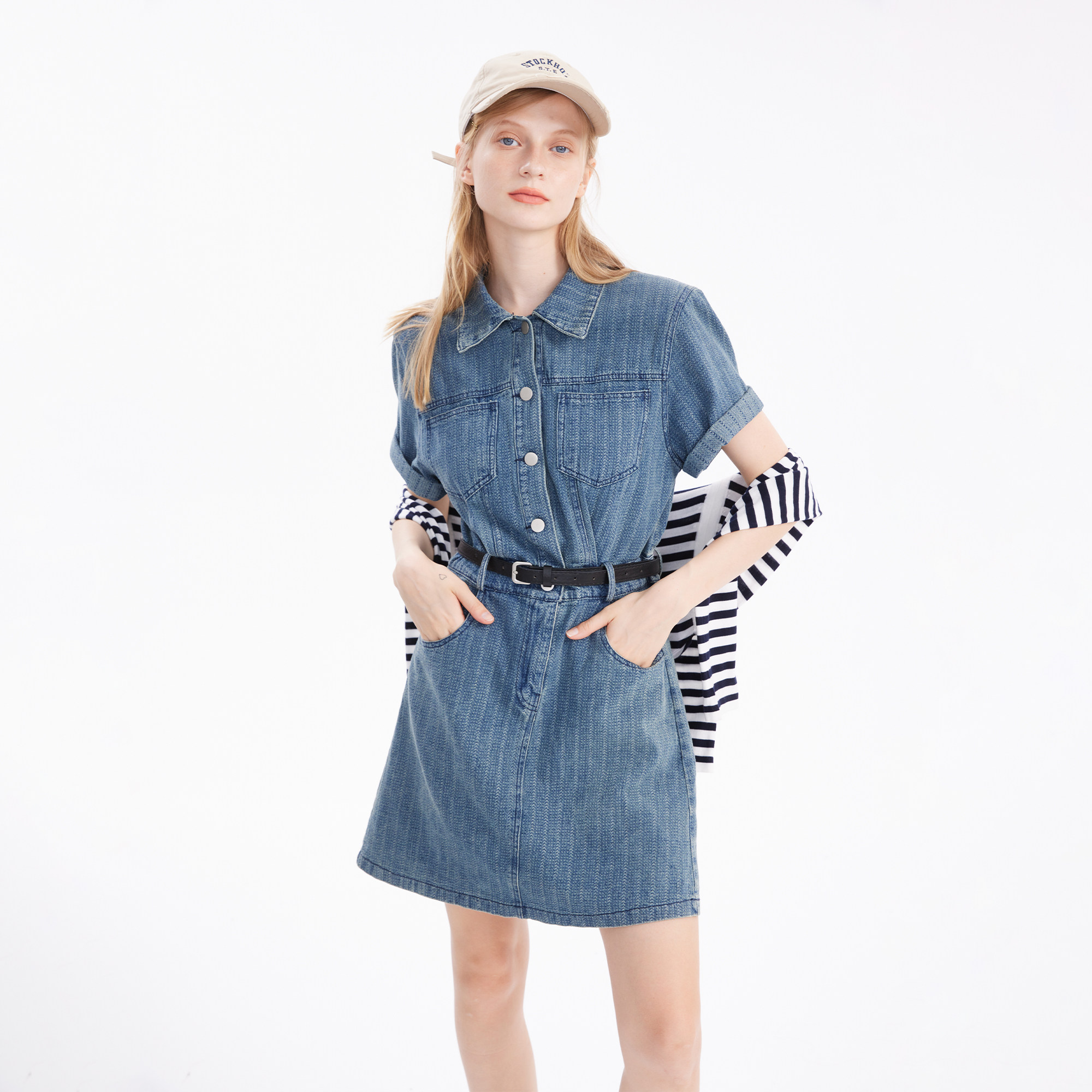  BASICHOUSE旗舰连衣裙