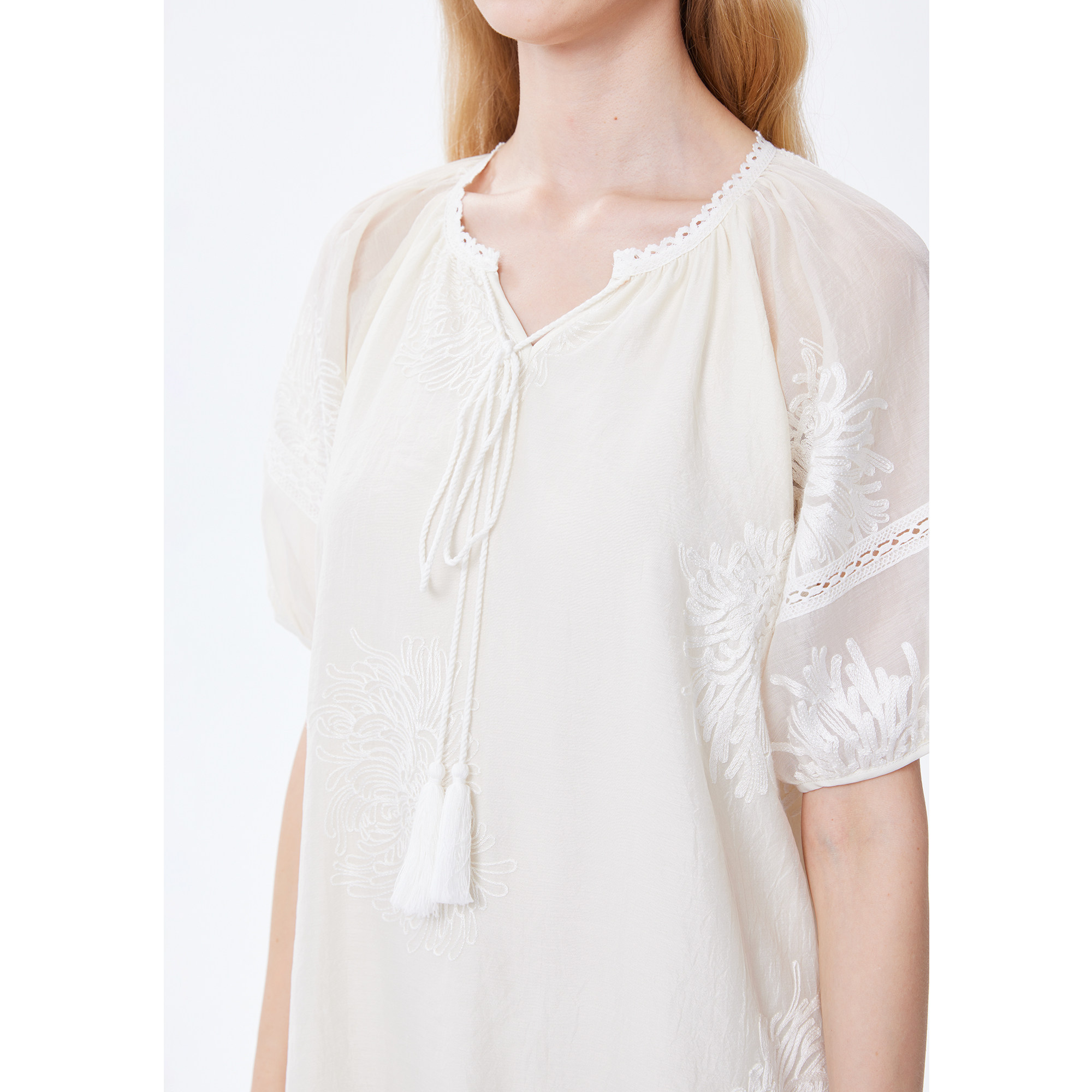  BASICHOUSE旗舰连衣裙