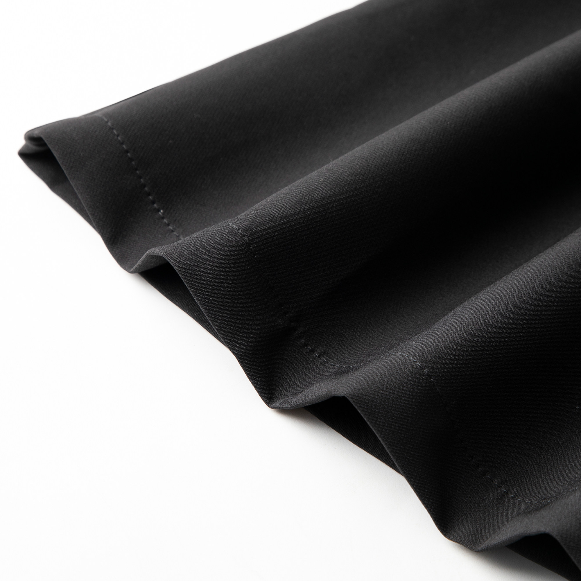  BASICHOUSE旗舰连衣裙