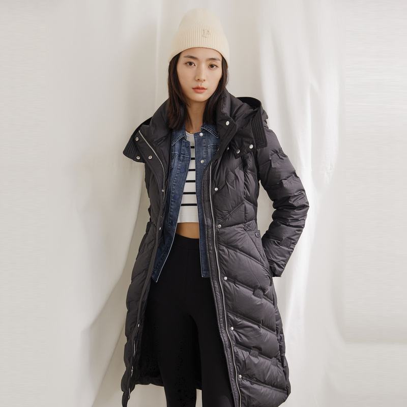 水云间衍缝设计感中长款连帽白鹅绒 sedate羽绒服