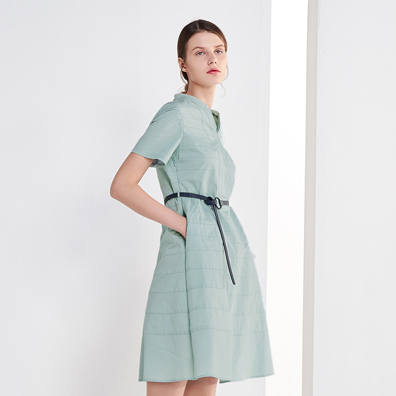 水云间纯色2020夏季新款条纹连衣裙 sedate连衣裙