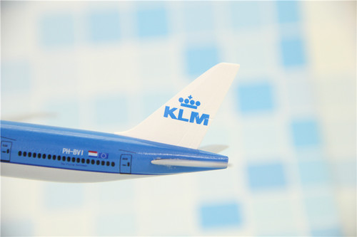 飞机模型波音B777-300ER荷兰航空客机礼品摆件带轮1：400合金航模 - 图1