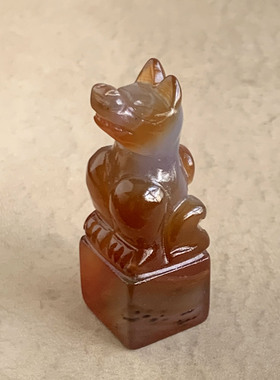 天然玛瑙雕刻生肖印章方章