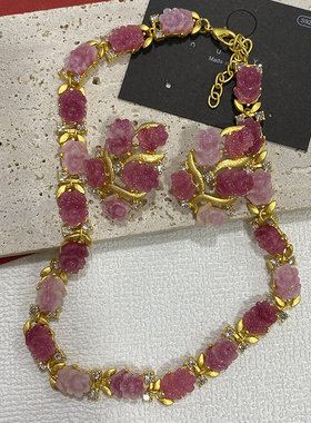 欧韩粉色花朵合金项链