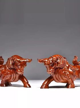 花梨木雕华尔街牛摆件生肖牛实木