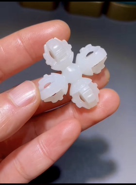 新疆和田籽料金刚杵 一级老熟细度很好 玉种老糯留有原皮36×12mm