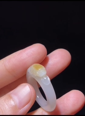 精品连年有余 戒指 新疆和田籽料 留原皮 白度一级 16mm 可扩大