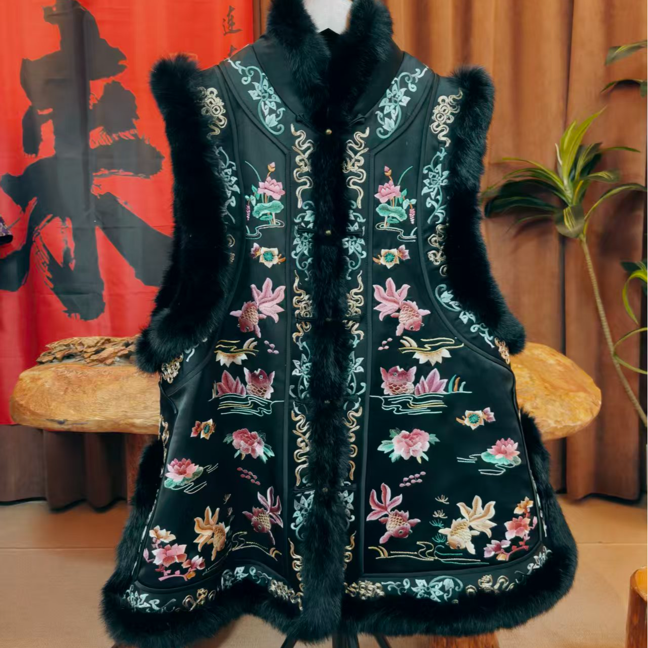 25350新款满绣金鱼满堂棉汉服马甲,淘宝优惠券,粉丝福利购,淘宝优惠卷