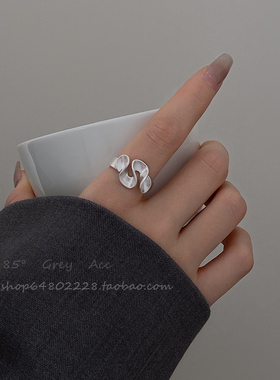 设计感不规则扭曲开口戒指