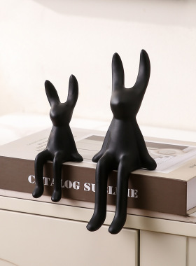 创意卡通坐姿长耳兔陶瓷摆件轻奢