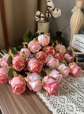 刘亦菲手捧花摄影道具