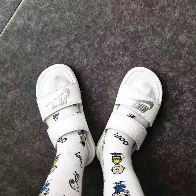 nike strap slippers