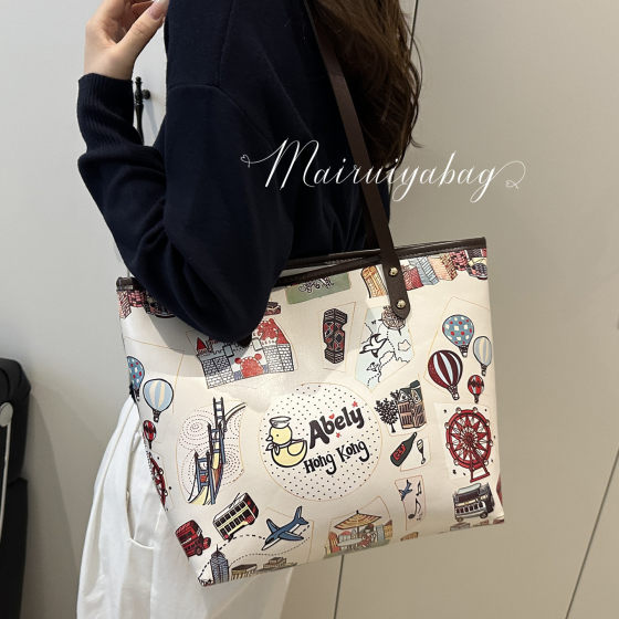 Cartoon print texture commuting shoulder tote bag