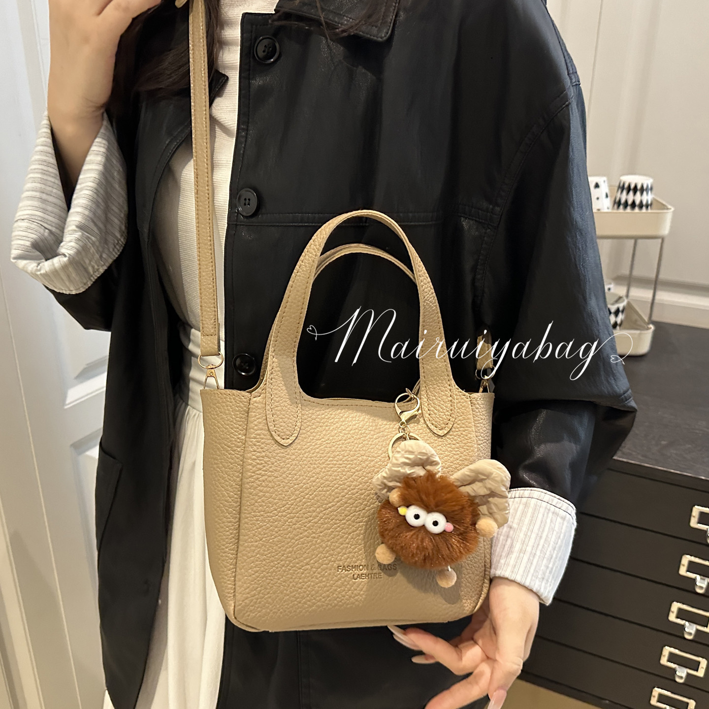 高级感小众包包女秋冬复古2025新款休闲单肩斜挎包女士手提水桶包 - 图2