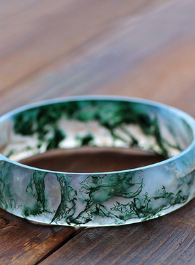 绿色异象冰种证书玛瑙手镯