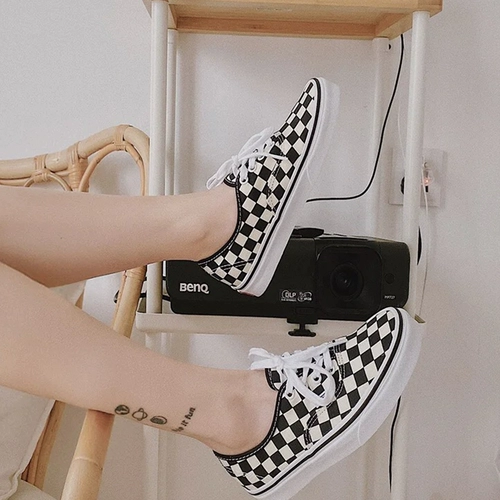 Vanzs Vans Checkerboard Grid Knking Mens and Women Specl на черно -белые классические Lazy Canvas Shoes vn 0eyebww