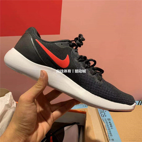 nike moon landing shoes