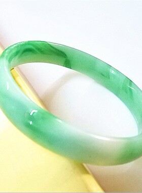 扁款 仿玉手镯 仿玛瑙手镯 玻璃手镯 仿真2元店 仿翡翠玉饰