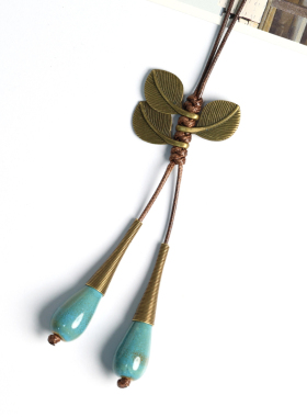 简约百搭气质冬新款项链女陶瓷串珠毛衣链长款民族风国潮古风配饰