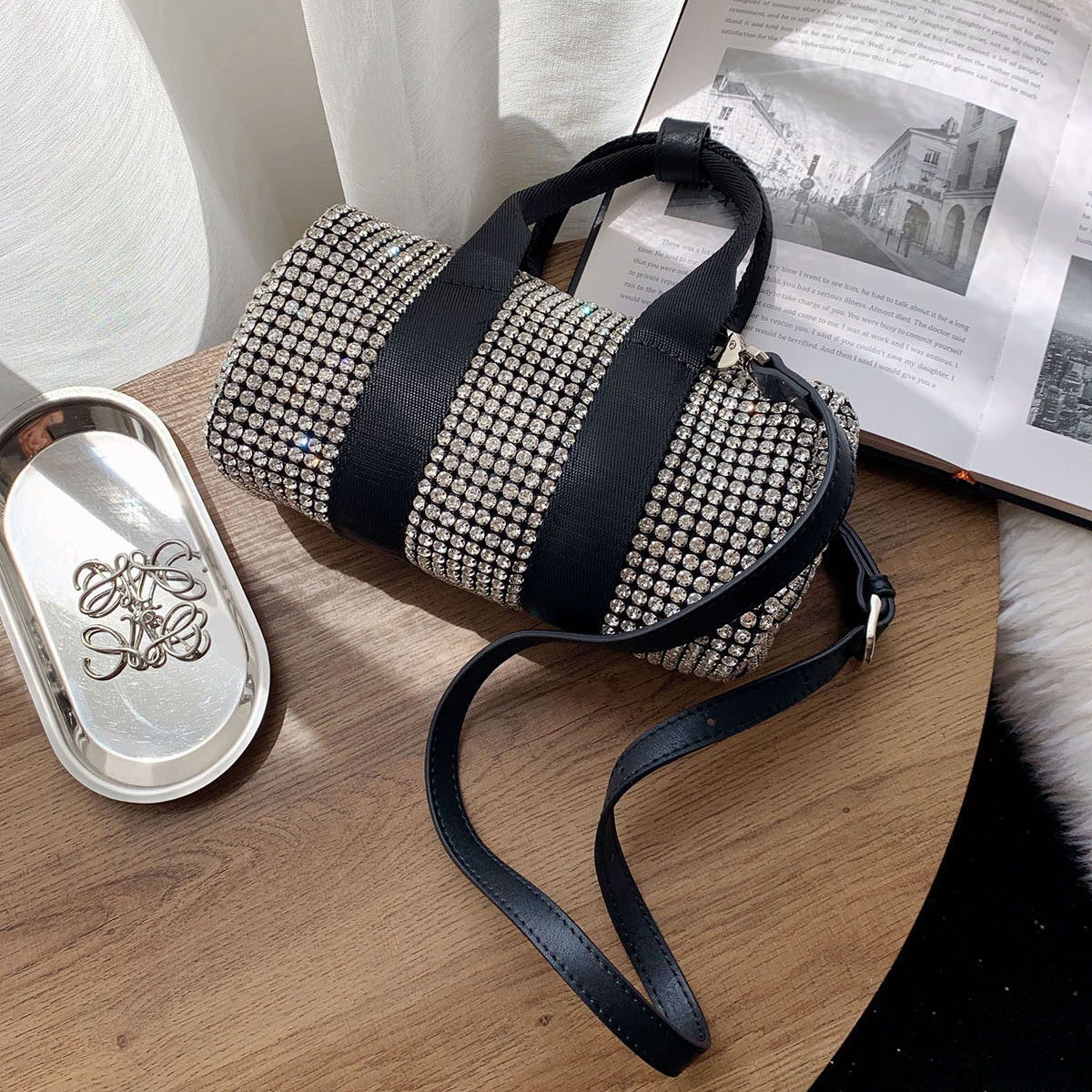 大王波士顿枕头包女夏满钻aw水钻包 banff女士包袋