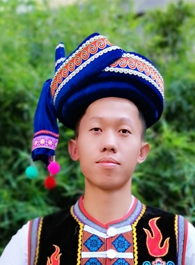 精品彝族葫芦丝男款牛角帽