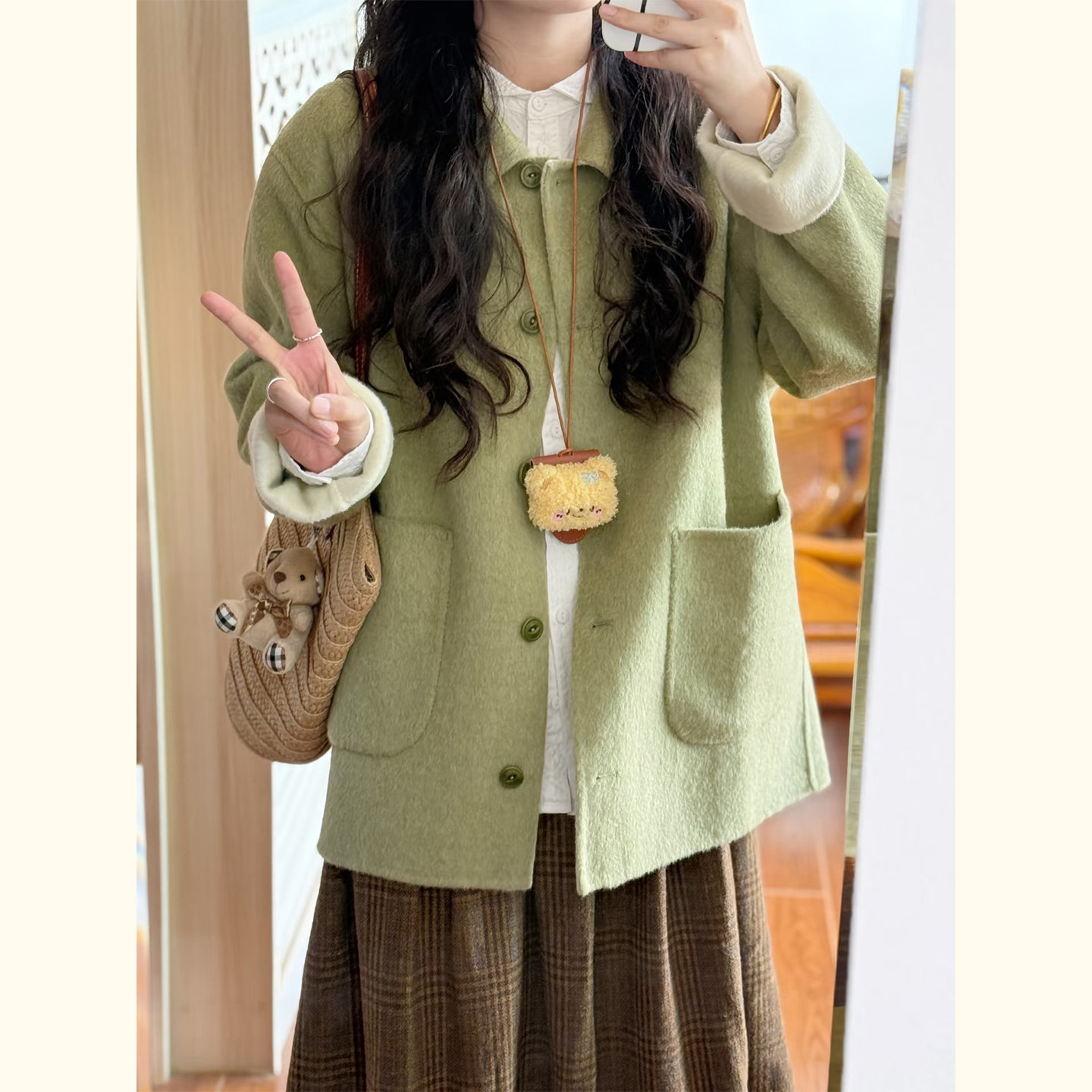 韩系简约风单排扣绿色翻领毛呢外套女小个子高级感显白呢子大衣,淘宝优惠券,粉丝福利购,淘宝优惠卷