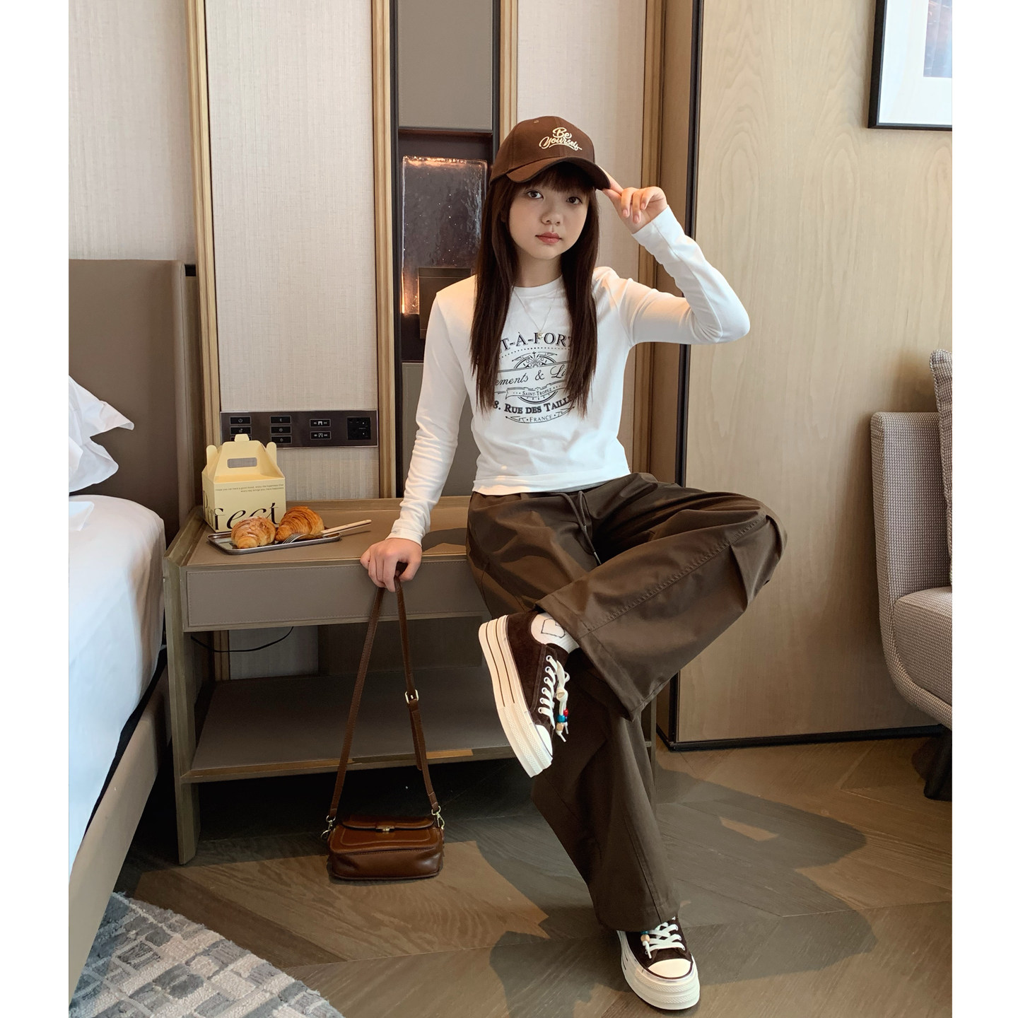 女大童软糯磨毛打底衫2025秋冬新款青少年修身小短款长袖T恤上衣,淘宝优惠券,粉丝福利购,淘宝优惠卷