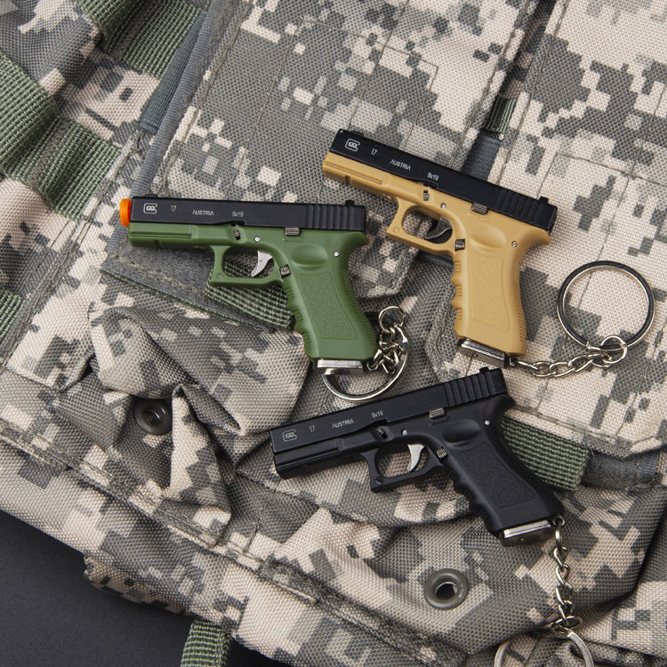 1:3 抛壳 格洛克 手枪模型金属钥匙扣小枪迷你玩具枪挂件不可发射,淘宝优惠券,粉丝福利购,淘宝优惠卷