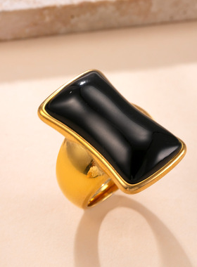 跨境新品不锈钢戒指 宫廷风铸造长方形宝石戒指夸张个性钛钢饰品