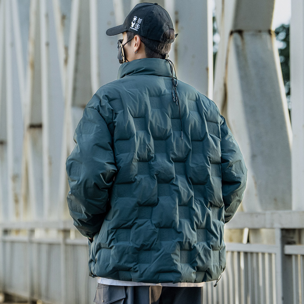 小彬国潮菱形格轻薄百搭羽绒服男女冬季宽松保暖90白鸭绒连帽外套 - 图2