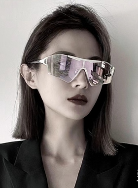 未来感科技感一体墨镜女街头潮牌