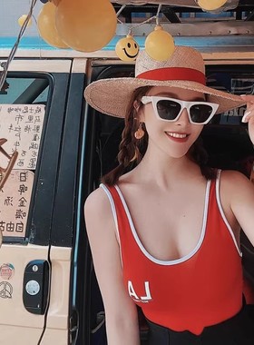 显脸小 新时尚欧美范个性猫眼墨镜女明星袁伶嫣同款太阳镜蓝色