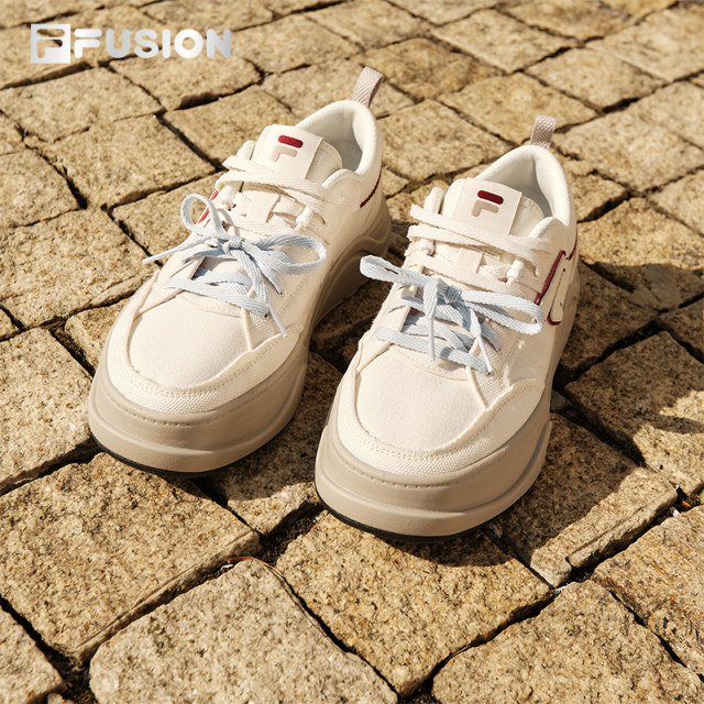FILAFUSION ຄູ່ເກີບເກີບຜ້າໃບໜາ