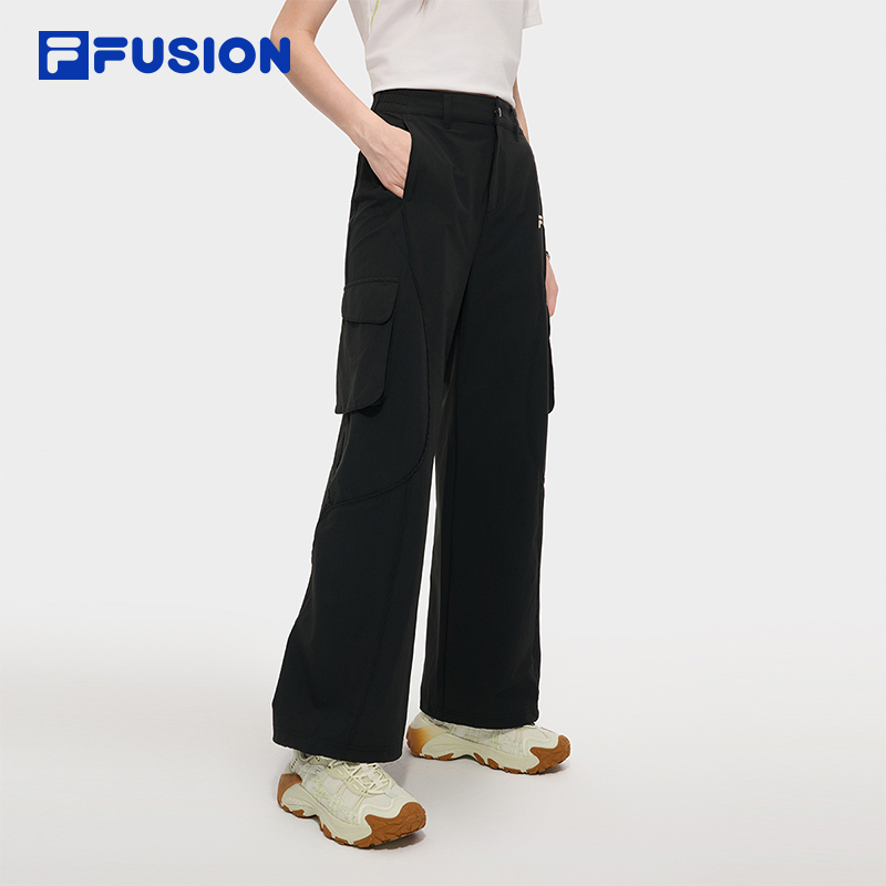赵露思同款FILA FUSION斐乐潮牌梭织长裤女2025秋新款工装休闲裤 赵露思同款FILA FUSION斐乐潮牌梭织长裤女2025秋新款工装休闲裤