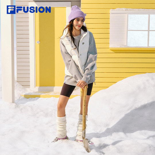 FILA FUSION斐乐潮牌女子羽绒马甲2025冬新款时尚休闲连帽外套