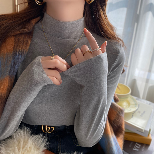 Long sleeves with half-high neck solid color T-shirt