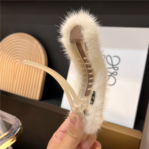 真水貂毛大号发抓韩国网红气质毛绒后脑勺抓夹盘发丸子头发夹头饰 - 图2