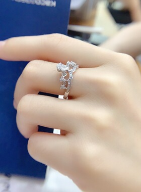 轻奢时尚皇冠加冕高碳钻戒仿真钻石戒指女 一克拉婚戒情人节礼物